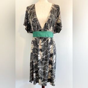 Anthropologie Maple 100% Silk Kimono Style Dress Sz S Leaf Print With Green Sash